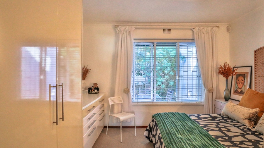 To Let 3 Bedroom Property for Rent in Wynberg Upper Western Cape